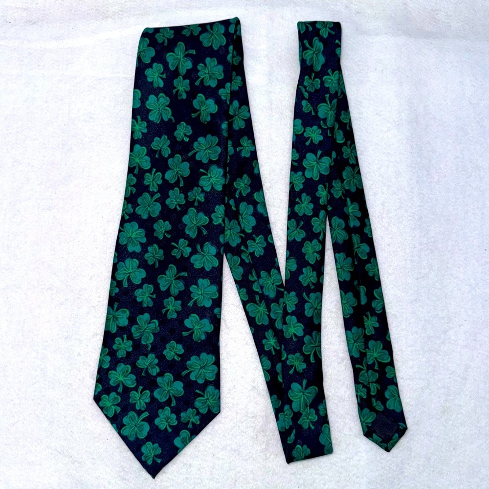 Euc Vintage Menâs Looney Tunes Mania Necktie Clovers Shamrocks St Patrickâs Day
